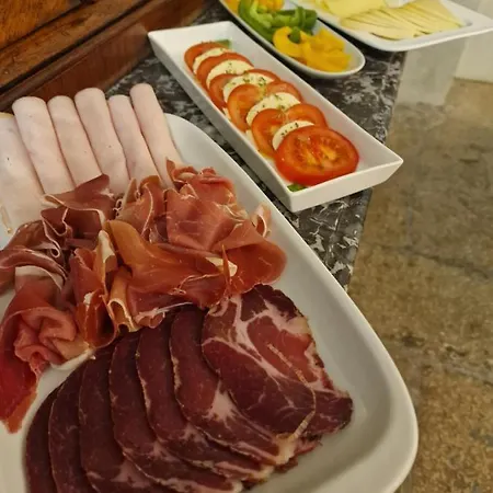 瓦地波拉精品酒店 4*