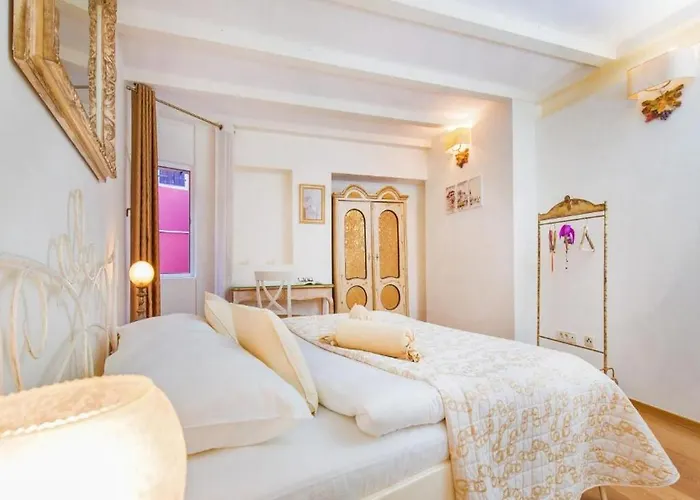 Heritage Valdibora Hotel