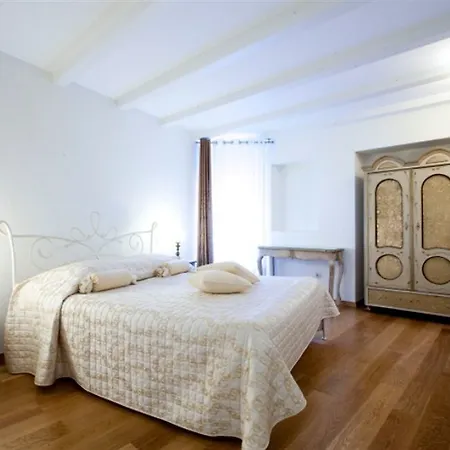 Valdibora Hotel 4*