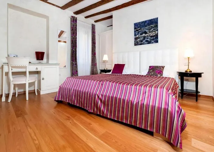 Heritage Valdibora Hotel