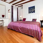 Heritage Valdibora Hotel