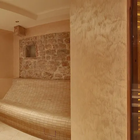 Heritage Valdibora Hotel 4*